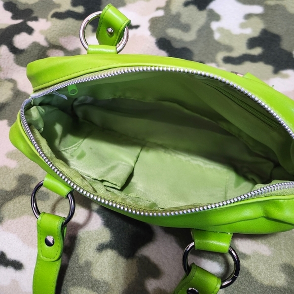 Lime Purse - Picture 7 of 16